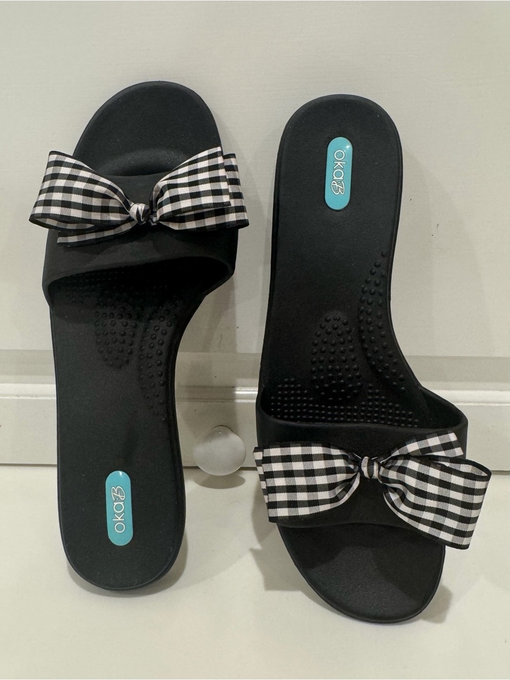 NWOT NEVER WORN OKA b. Madison Slide Sandals Black Gingham L - Picture 2 of 14